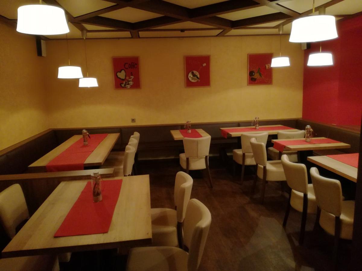 Gaststaette Peperoni Hotel Biberach an der Riß Екстериор снимка